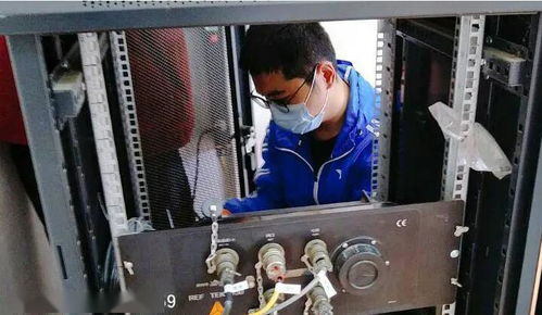 致敬全國科技工作者日 河北地震科技工作者以通訊設(shè)備修理當(dāng)好人民的守夜人